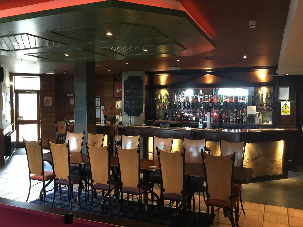 West Park Hotel Clydebank Exteriör bild